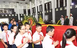Đại biểu thanh thiếu nhi cả nước viếng Chủ tịch nước Trần Đại Quang
